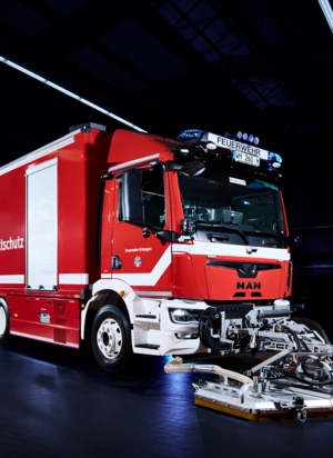 Johannes Ruppel Fotograf Imageotografie Ölspurhexe-2 Johannes Ruppel Fotograf Imageotografie Ölspurhexe-2