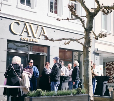 CAVA Eröffnung -10 CAVA Eröffnung -10